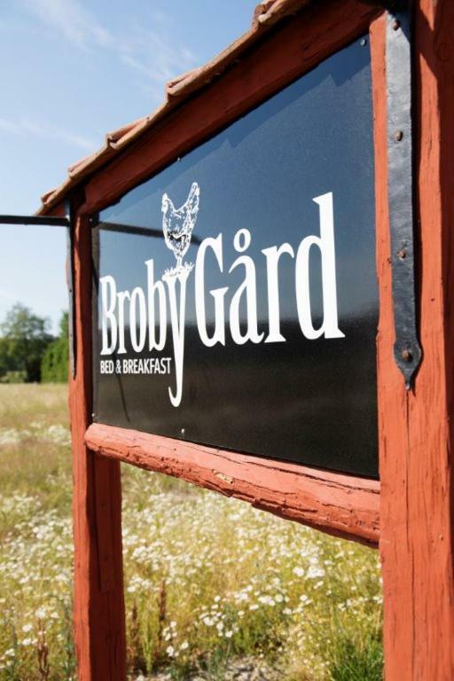 Broby Bed & Breakfast Entreplan 尼雪平 外观 照片
